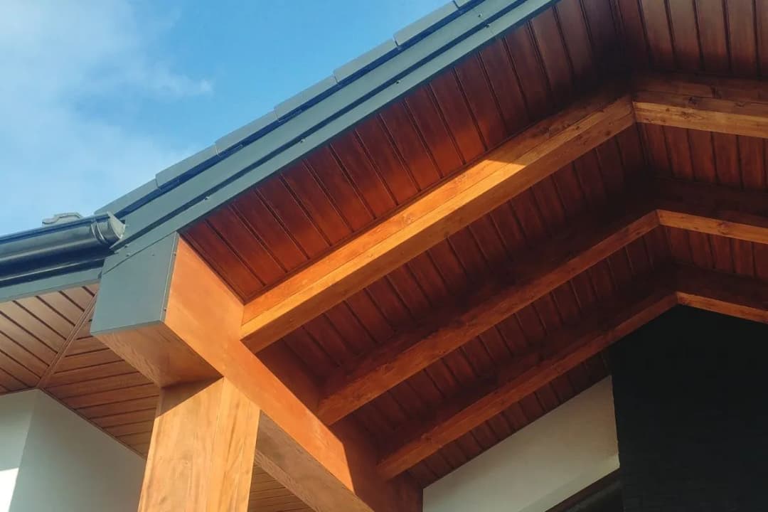 Podbitka przed czy po elewacji - kiedy wybrać najlepszą opcję?